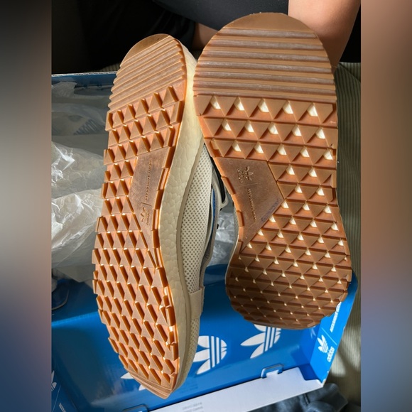 Adidas AW RUN Alexander Wang - Picture 5 of 10